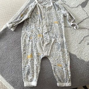 Magnetic me one piece open footies
